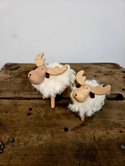 Jule elg | Hvid Pels, Lyst træ