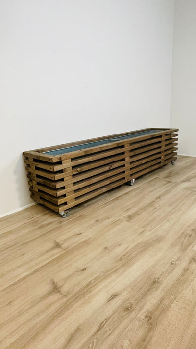 Luksus Plantekasse af Traller | Brunbejdset