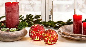 LED Glaskugle med Julemotiv & Timer | Rød