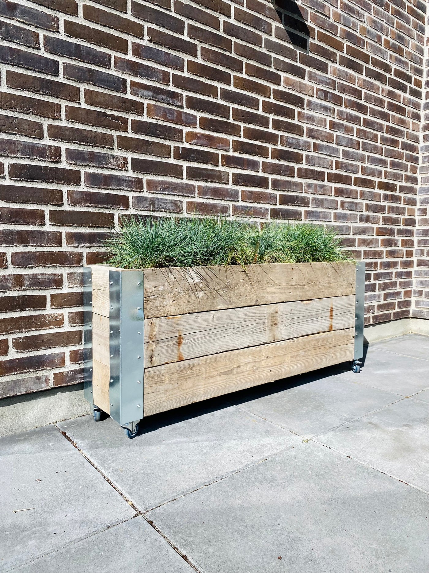 Blomsterkasse af Genbrugstræ | 126 cm