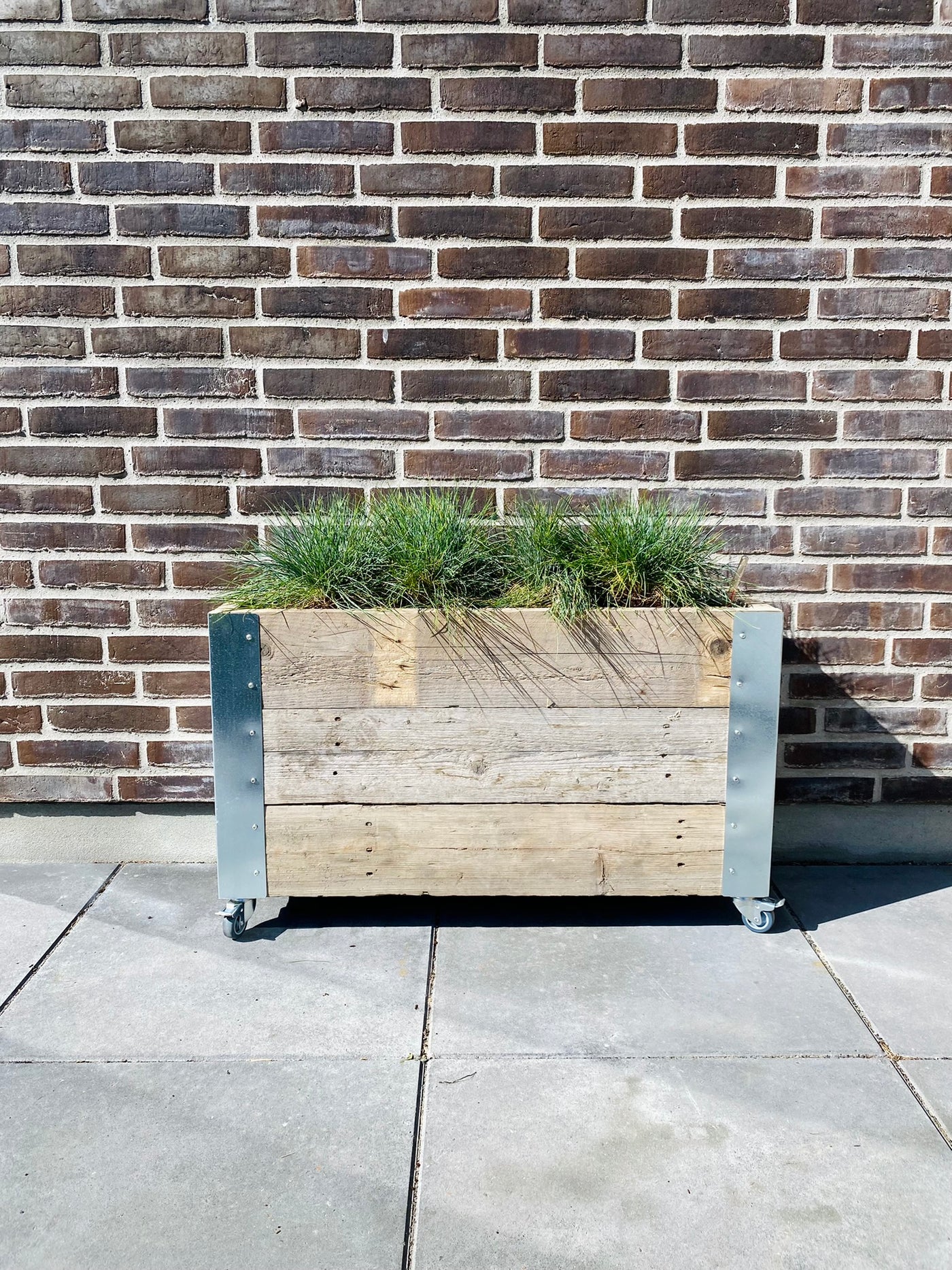 Blomsterkasse af Genbrugstræ | 86 cm