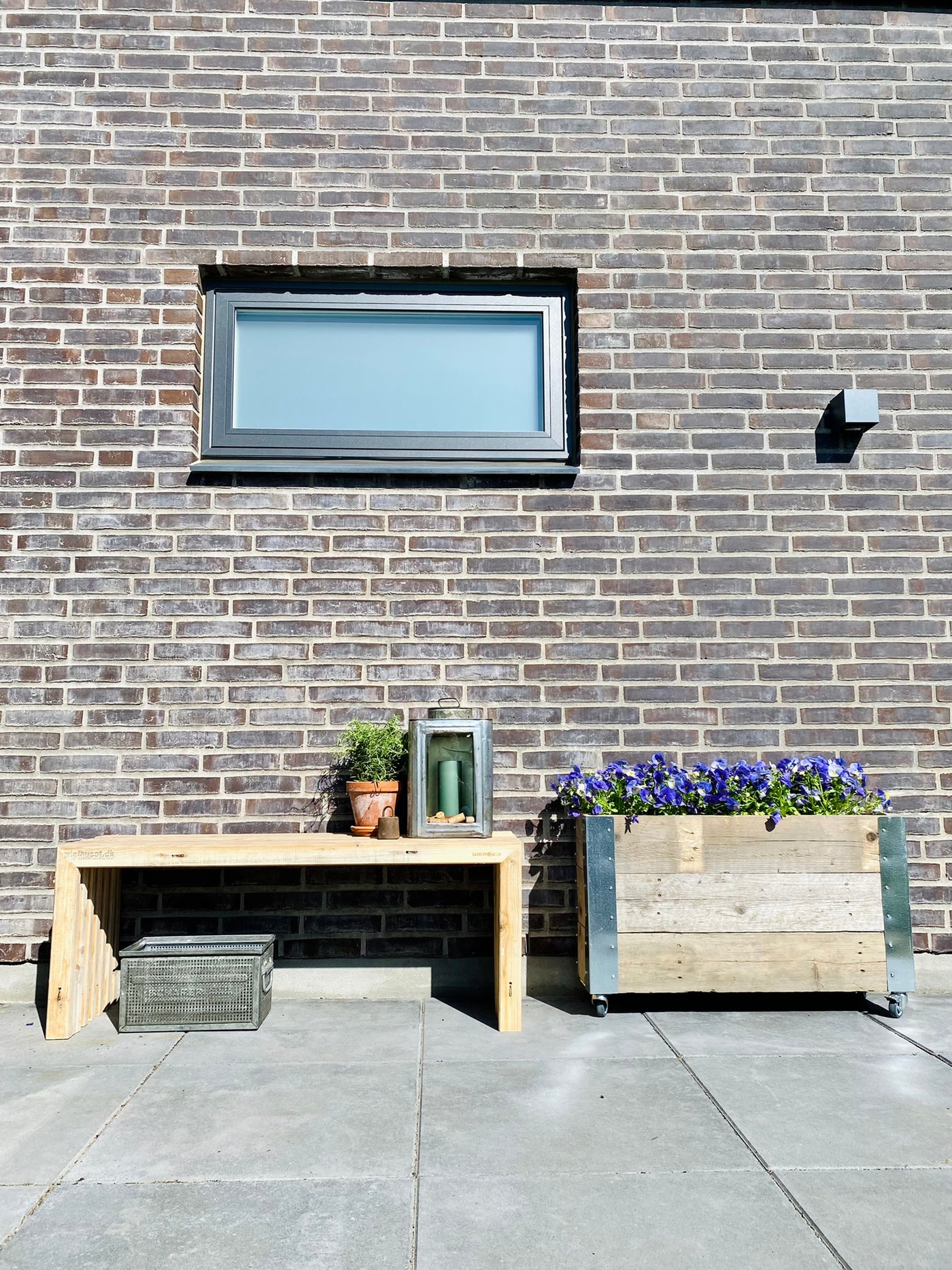Blomsterkasse af Genbrugstræ | 86 cm
